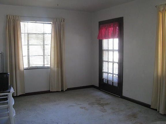 3rd image of 5529 Chandler St