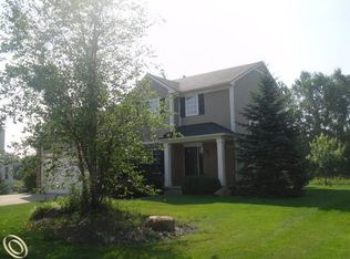 3983 Dun Rovin Ct, Commerce Twp, MI 48382