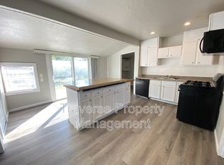 4805 Cedarhill Rd, Fort Worth, TX 76116