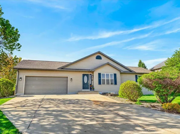 806 Longwood Drive, Oregon, WI 53575