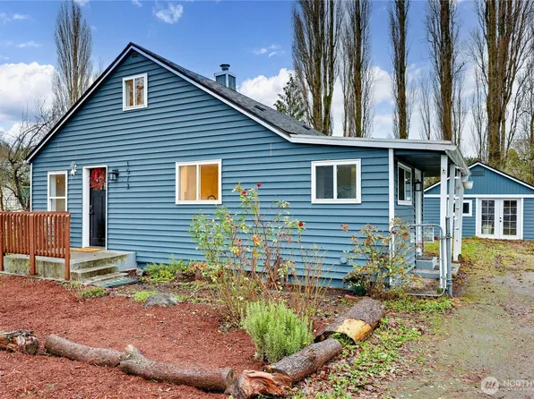 1513 NE Echo Drive, Bremerton, WA 98311