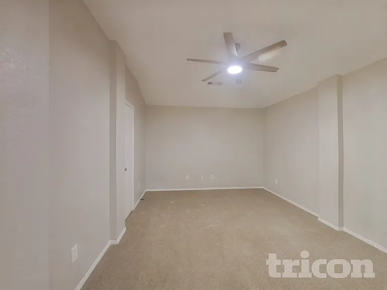 5825 Show Master Ln — Photo 10