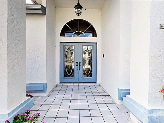 4th image of 22674 Fountain Lakes Blvd