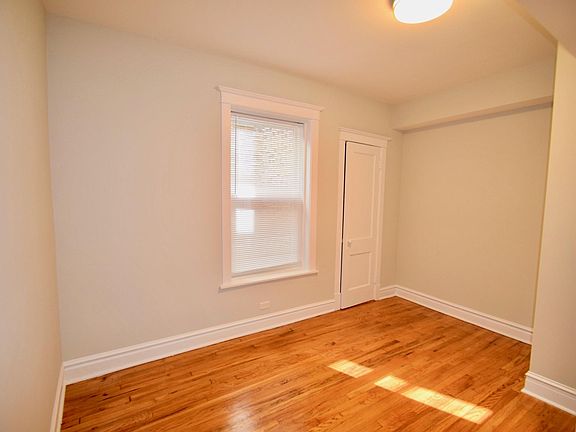 5th image of 6438 N Wayne Ave #1F