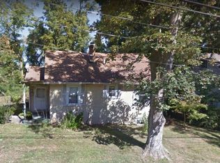 61 Van Nostrand Ave, Great Neck, NY 11024