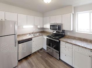 2925-3 Straus Ln, Colorado Springs, CO 80907