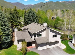 15 Buck Ln, Sun Valley, ID 83353