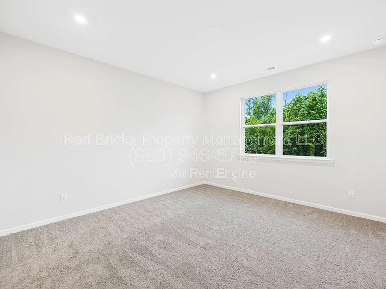 412 Wild Dove Ct — Photo 12