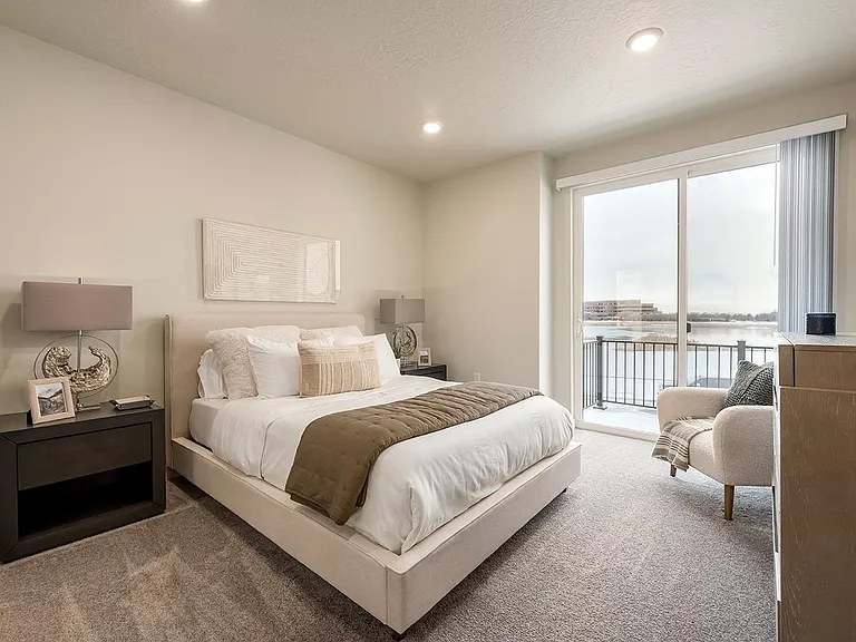 H2O Townhomes — Photo 9