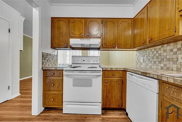 2136 Lynngate Dr #C — Photo 15