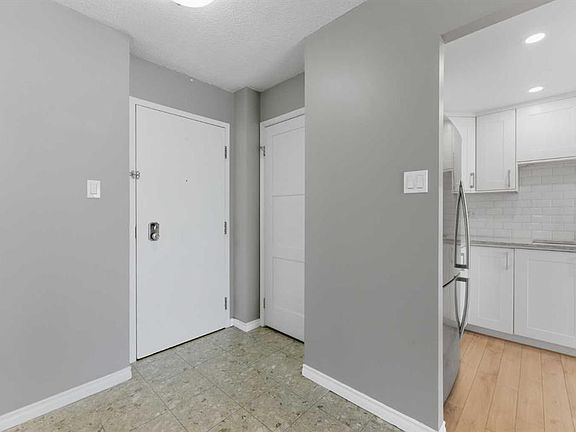 4th image of 1334 S 14th Ave SW #202