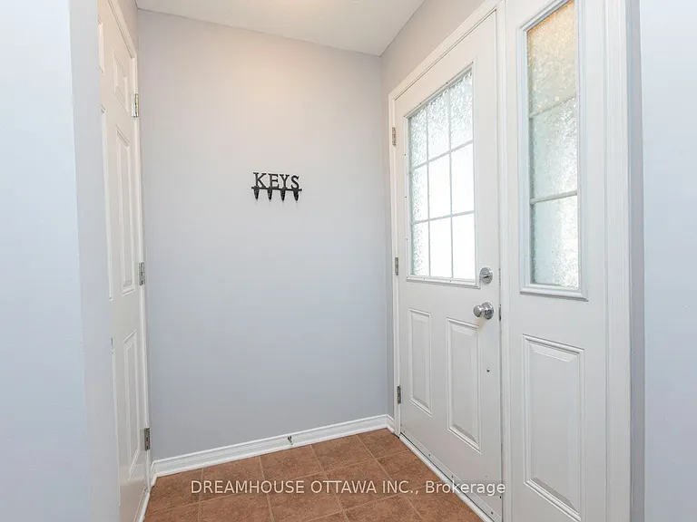 158 Patriot Pl — Photo 4