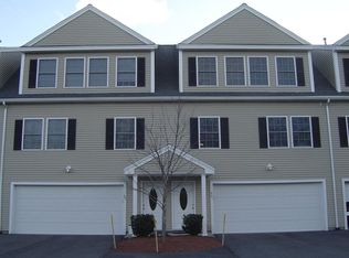 42 Terry Ln #42, Plainville, MA 02762