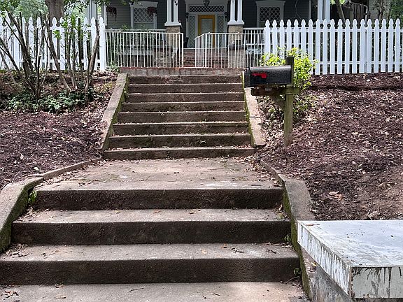 Front Steps/Mail boxes