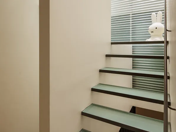 12 Sidney Place image 20 of 35