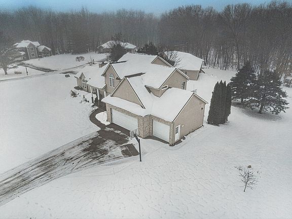 2nd image of 9129 Lake Gerald Dr NE