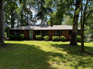 743 Chapel Hill Rd, Burlington, NC 27215