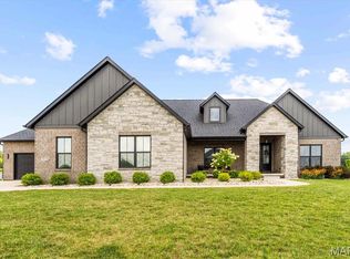 3828 Tanzanite Trl, Edwardsville, IL 62025