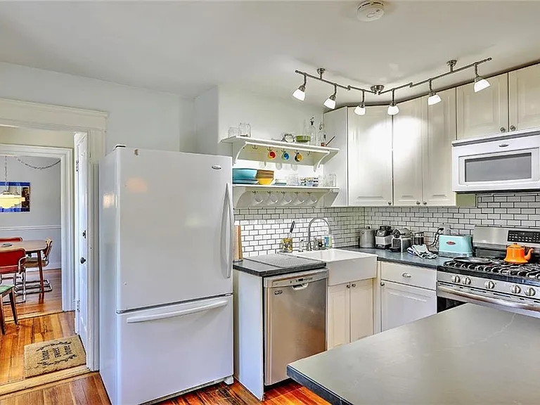 61 Chapin Ave #3 — Photo 15