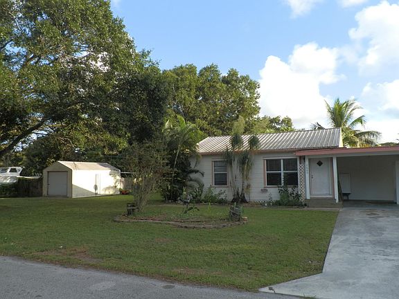 3rd image of 2605 E Ohio Avenue