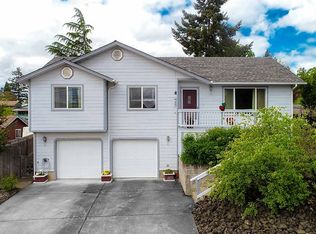 110 NE Ronald St, Winston, OR 97496