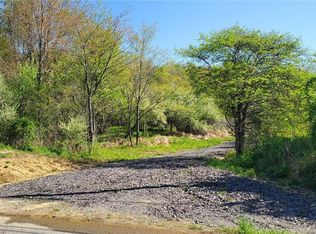 856 Edmon Rd, Apollo, PA 15613