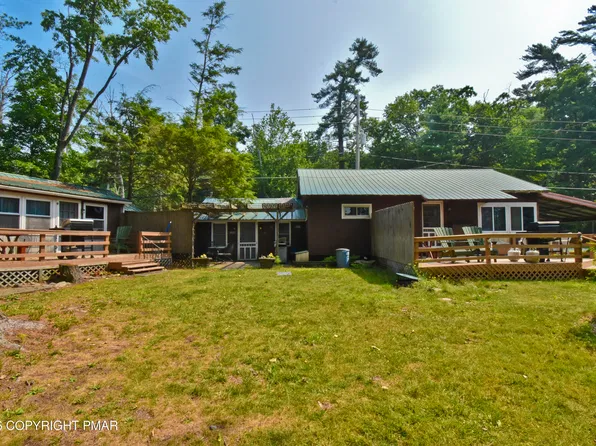 271 Route 390, Tafton, PA 18464