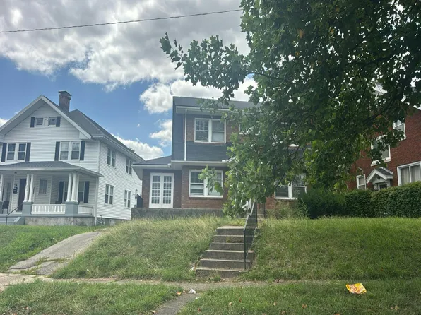 135 Willowwood Dr, Dayton, OH 45405