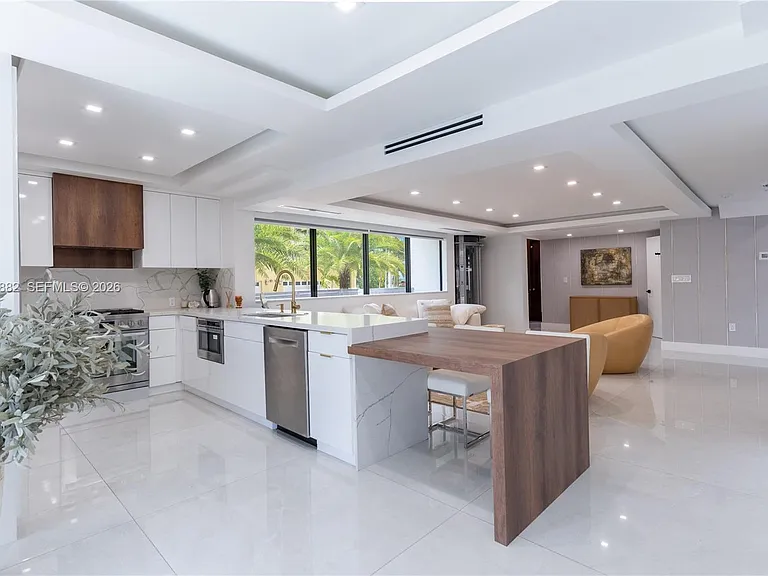 5601 N Ocean Dr — Photo 12