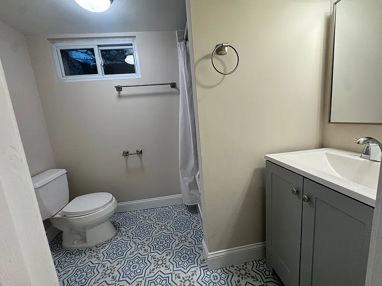 42 S Park Dr — Photo 25