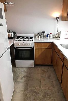 4th image of 66 W 89th St APT 2R