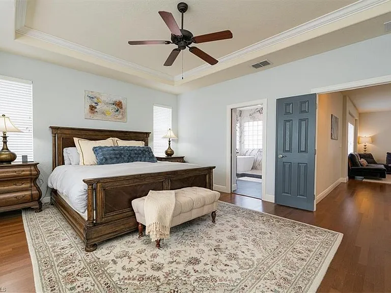 7703 Martino Cir — Photo 24