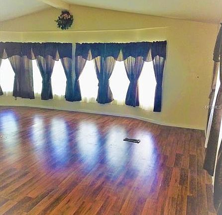 2nd image of 214 Robin Hood Dr