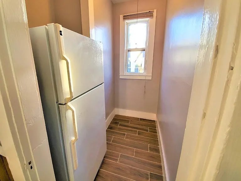 39 Waterhouse St #3 — Photo 10