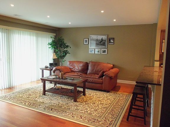 2nd image of 211 N Elgin Ave #3J