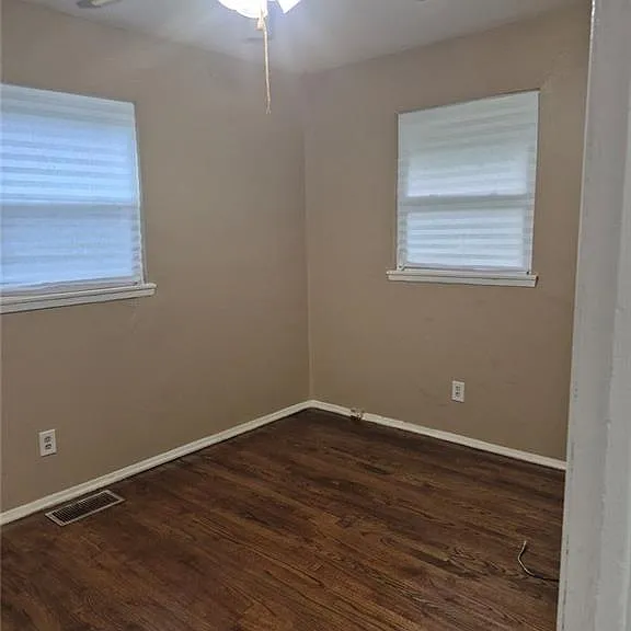 1995 Phillips Dr SE — Photo 8