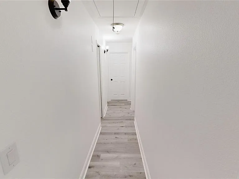 4421 Gandy Cir — Photo 29