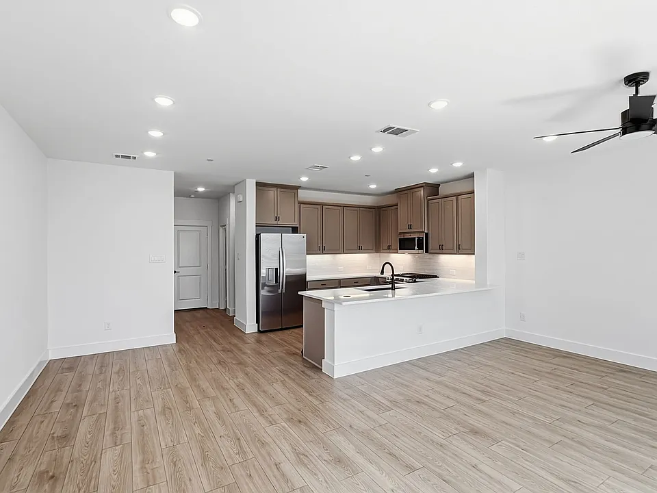 2521 Brunswick Way