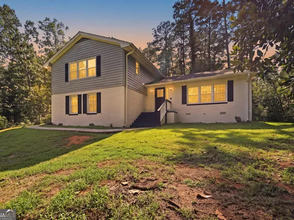 3 Stonewood Ct, Toccoa, GA 30577