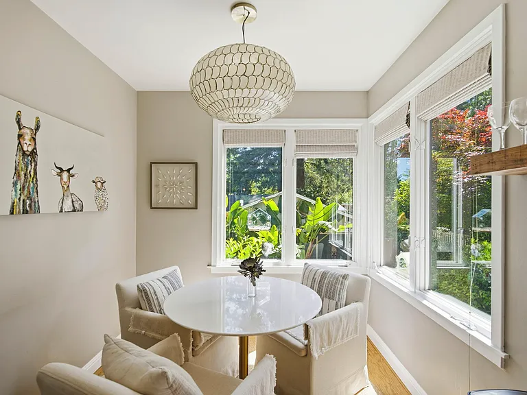 The morning breakfast nook!