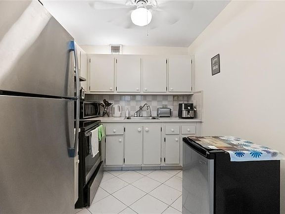 5th image of 1401 SW 135th Terrace #310h