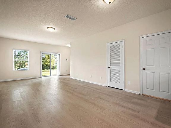 4th image of 865 Capitol Pkwy