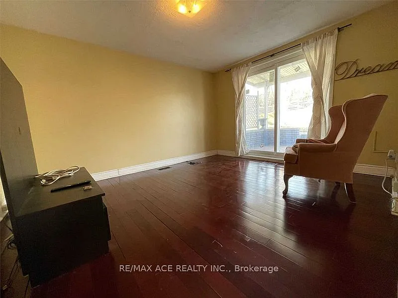 2 bed, $1,700 — Photo 4