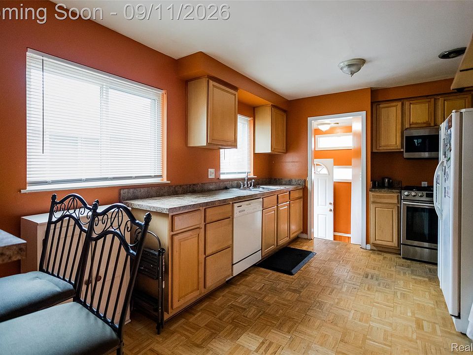 24031 Seneca Ave, photo 6