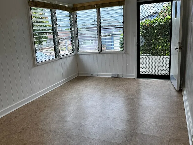 3317 Hinano St — Photo 5