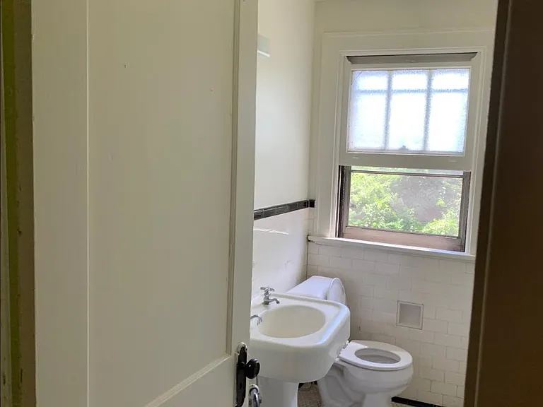 Bathroom_07012019