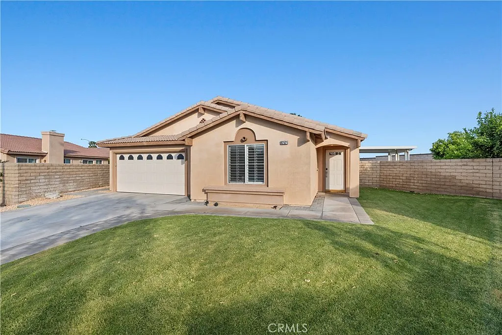 3 bed, 1703 sqft, $6,000 — Photo 2
