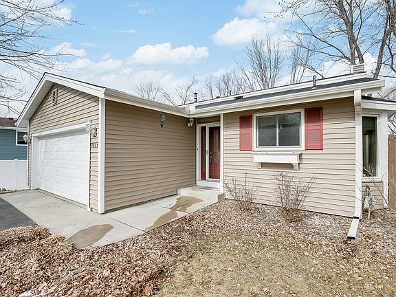 2nd image of 3824 W 137 1/2 St