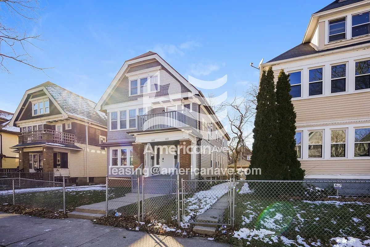 1401166_002_wm_-_front_view_13576509.jpg - 2641 N 49th St #2641