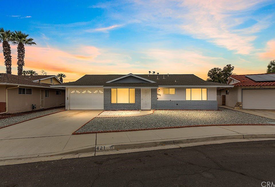 1st image of 421 Palomar Dr